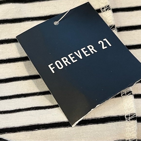 Forever 21 Casual Dress - Picture 3 of 7